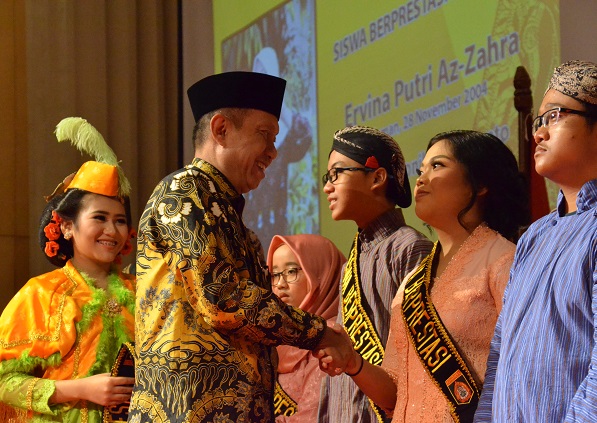 Walikota Yogyakarta menghadiri Wisuda SMPN 5 Kota Yogyakarta